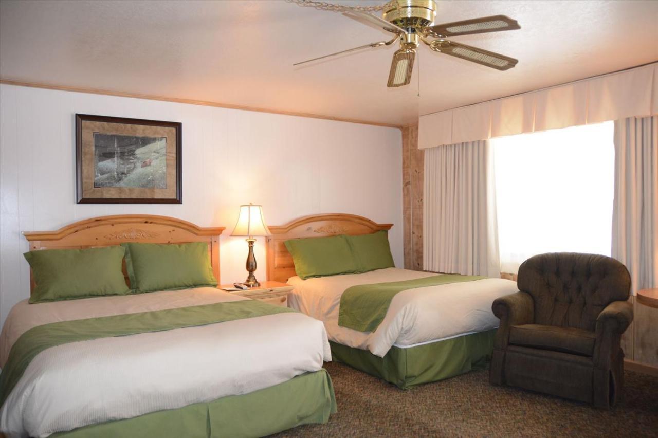 June Lake Motel Esterno foto