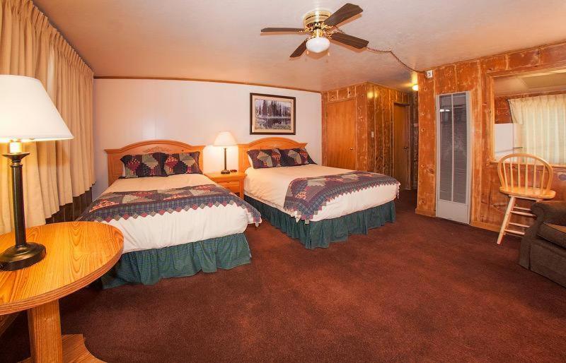 June Lake Motel Esterno foto