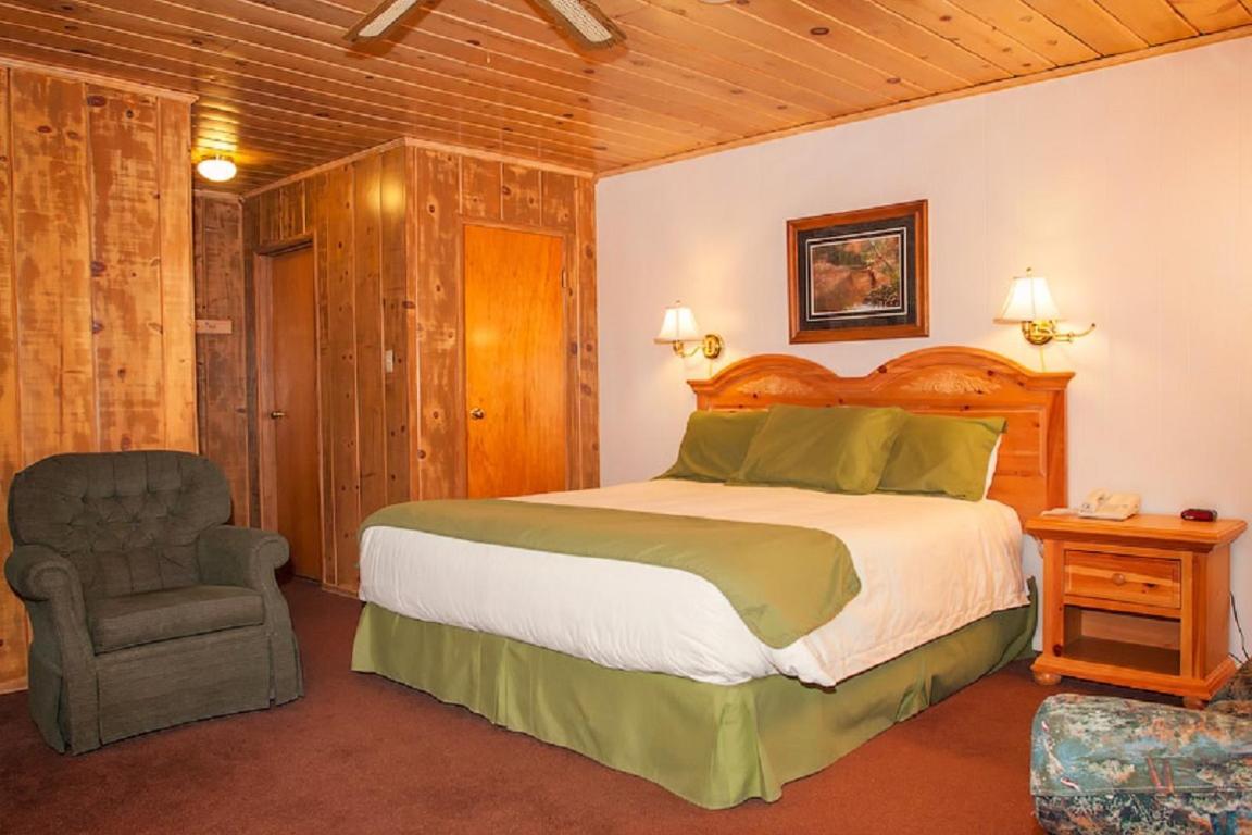 June Lake Motel Esterno foto